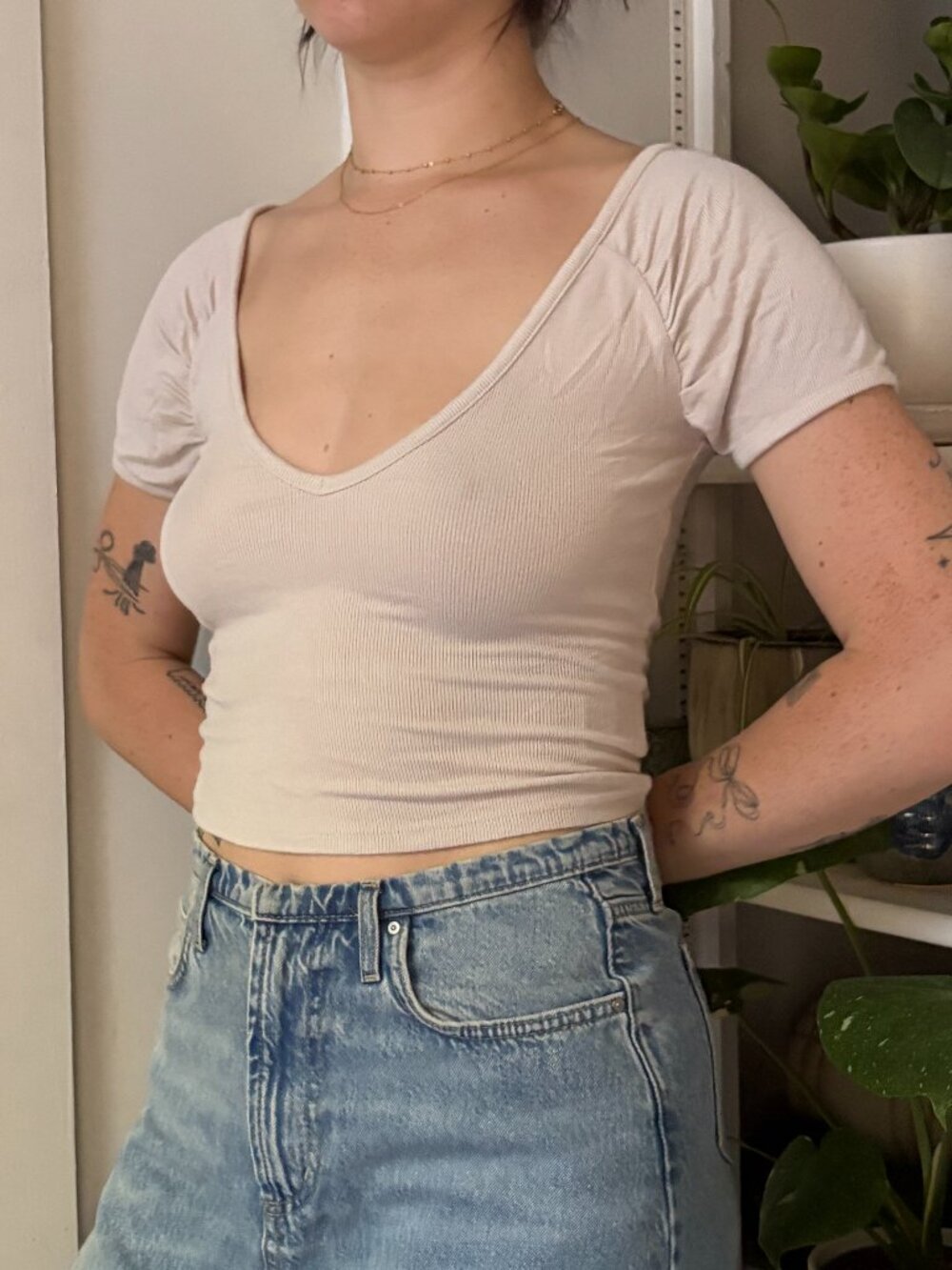 UO Beige Soft Rib V-Neck Top - M